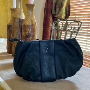 Simply Vera black wristlet